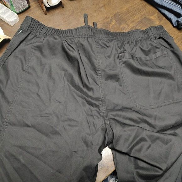 New Cherokee Revolution Modern Classic Black Work Pants M Petite - Picture 3 of 3